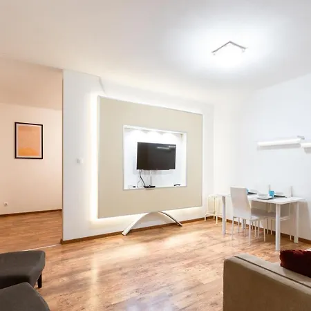 Seven Erzsebet Krt *