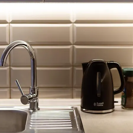 Seven Erzsebet Krt * بودابست