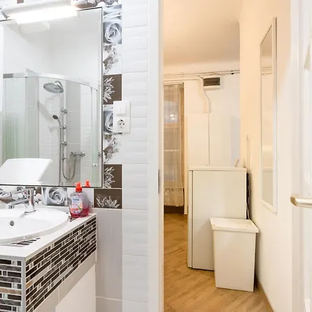 Seven Erzsebet Krt شقة *